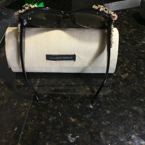 Dolce & Gabbana Runway sunglasses New - Picture 3 of 6